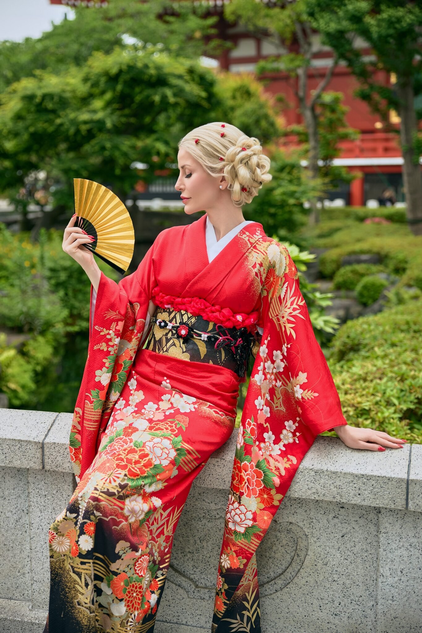 Furisode kimono rental in Asakusa Tokyo with elegant traditional design