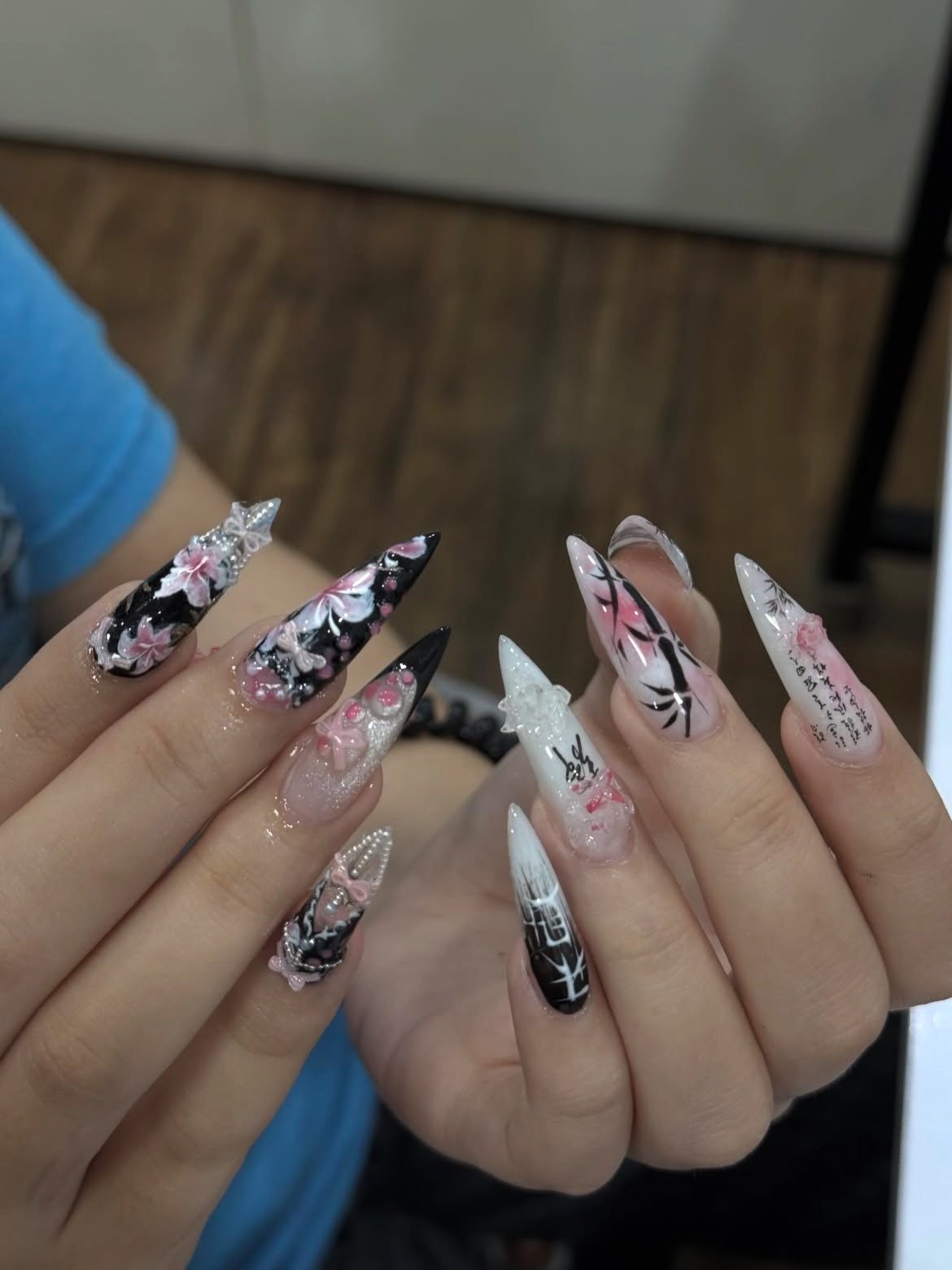 Black and white Japanese ink-style nail art with cherry blossoms, Miao Nail Asakusa